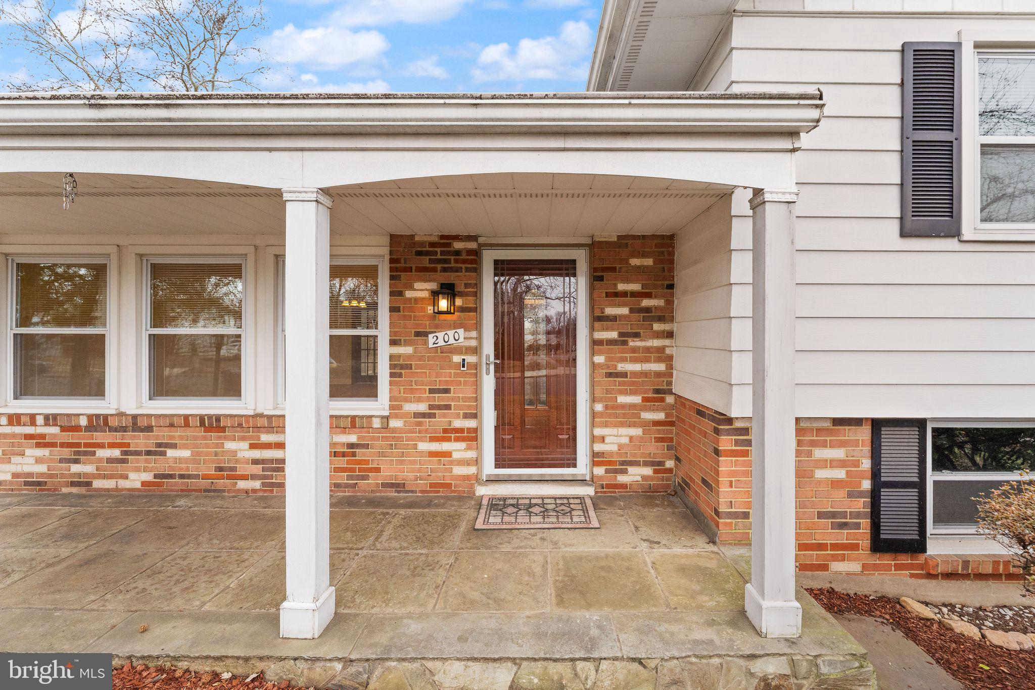 200 Williamsburg Road Sterling, VA 20164 - Photo 5 of 70