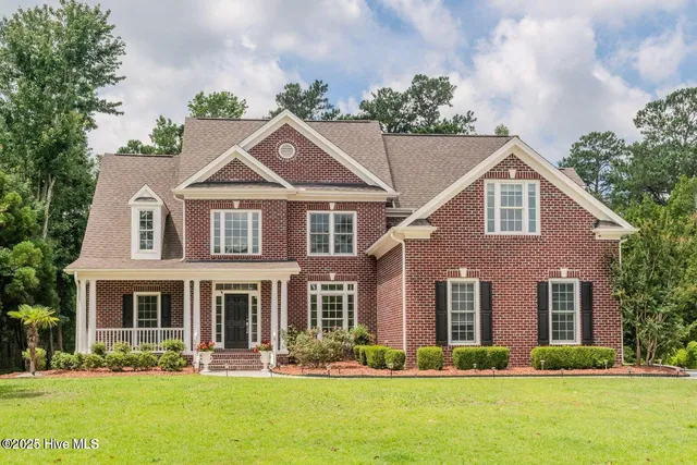 $750,000 | 522 Chablis Way, Wilmington, NC 28411
