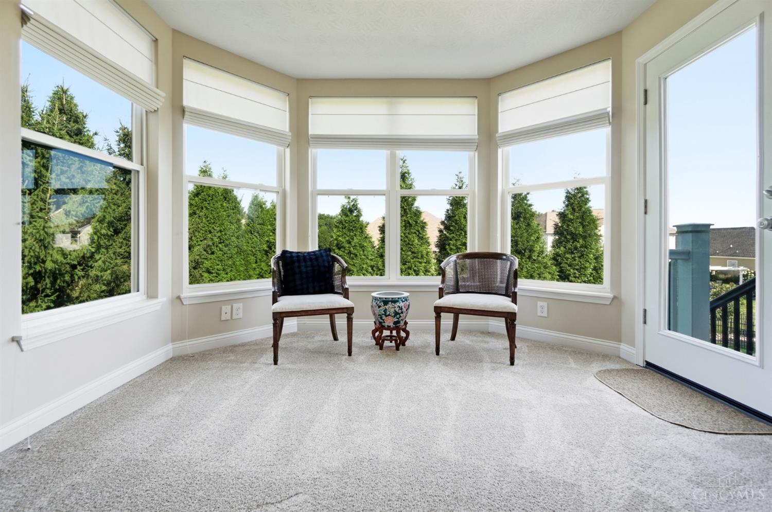 655 Hyacinth Road Cincinnati, OH 45245 - Photo 25 of 79 Gallery Image 25
