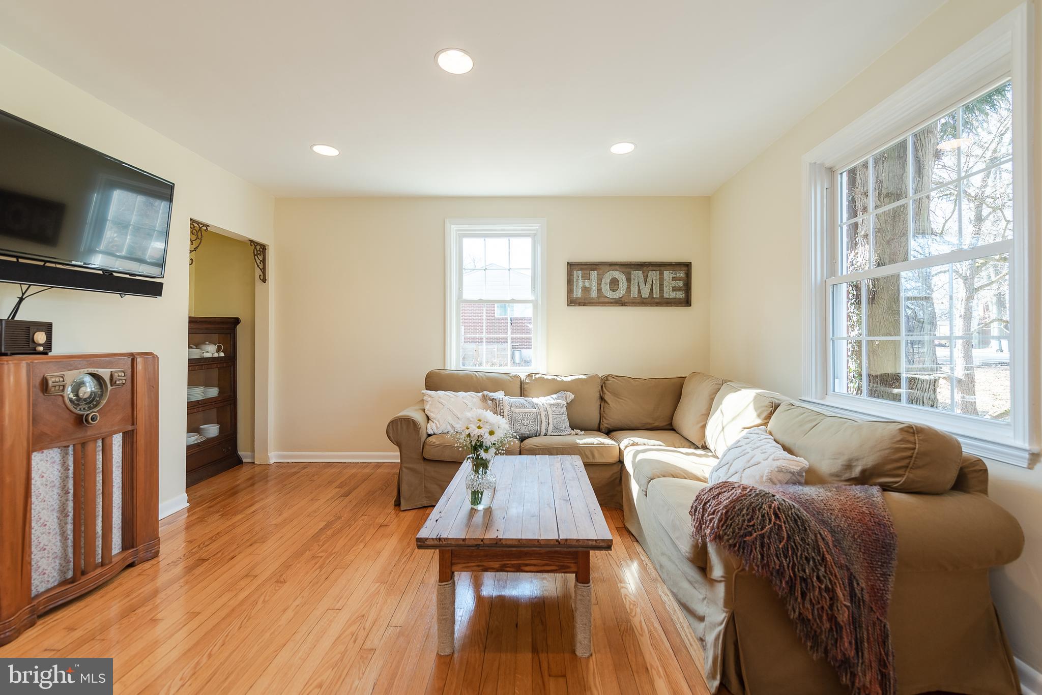 3609 Granite Road Woodstock, MD 21163 - Photo 7 of 48 Living Room