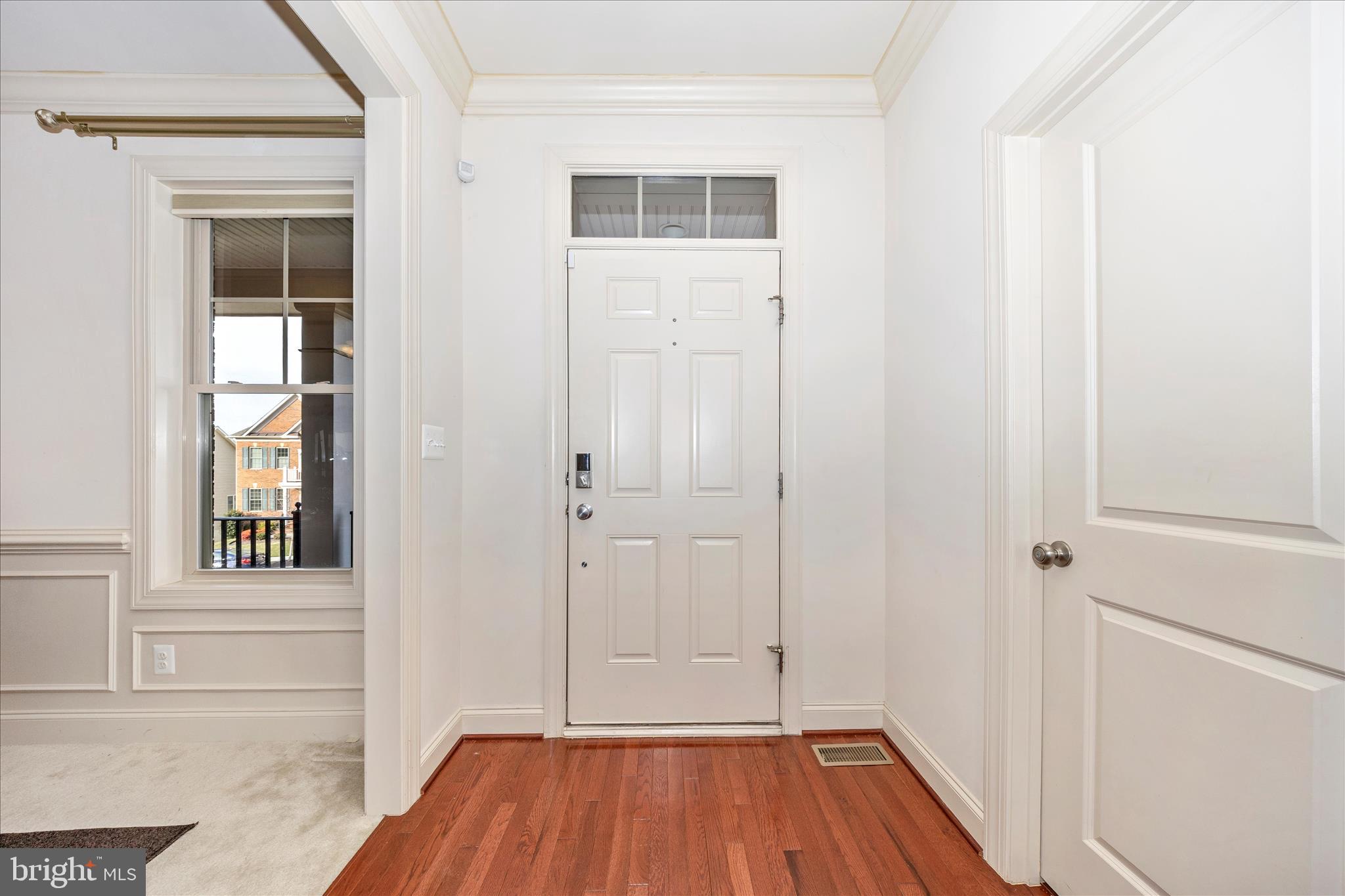 10907 Veranda Lane Monrovia, MD 21770 - Photo 3 of 81 Foyer