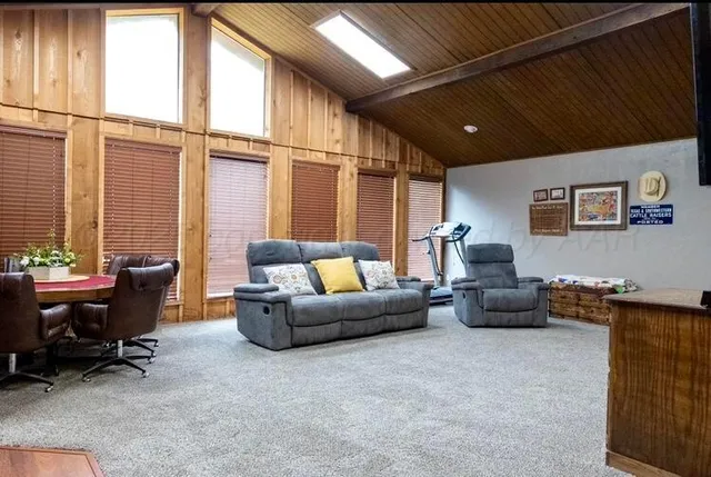 $299,900 | 110 Dallam Avenue, Dumas, TX 79029