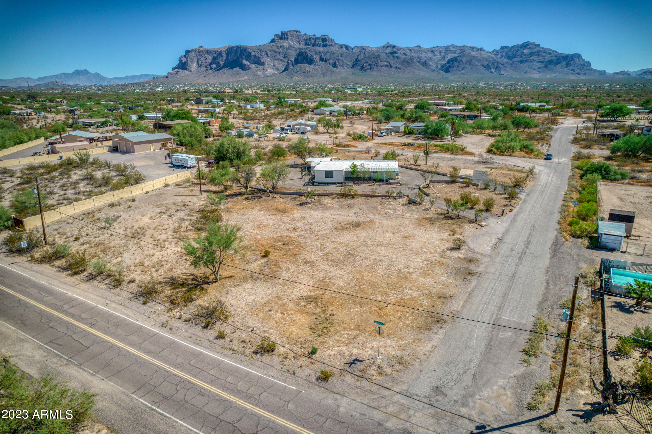 1781 South Starr Road Apache Junction, AZ 85119 - Photo 1 of 39 42