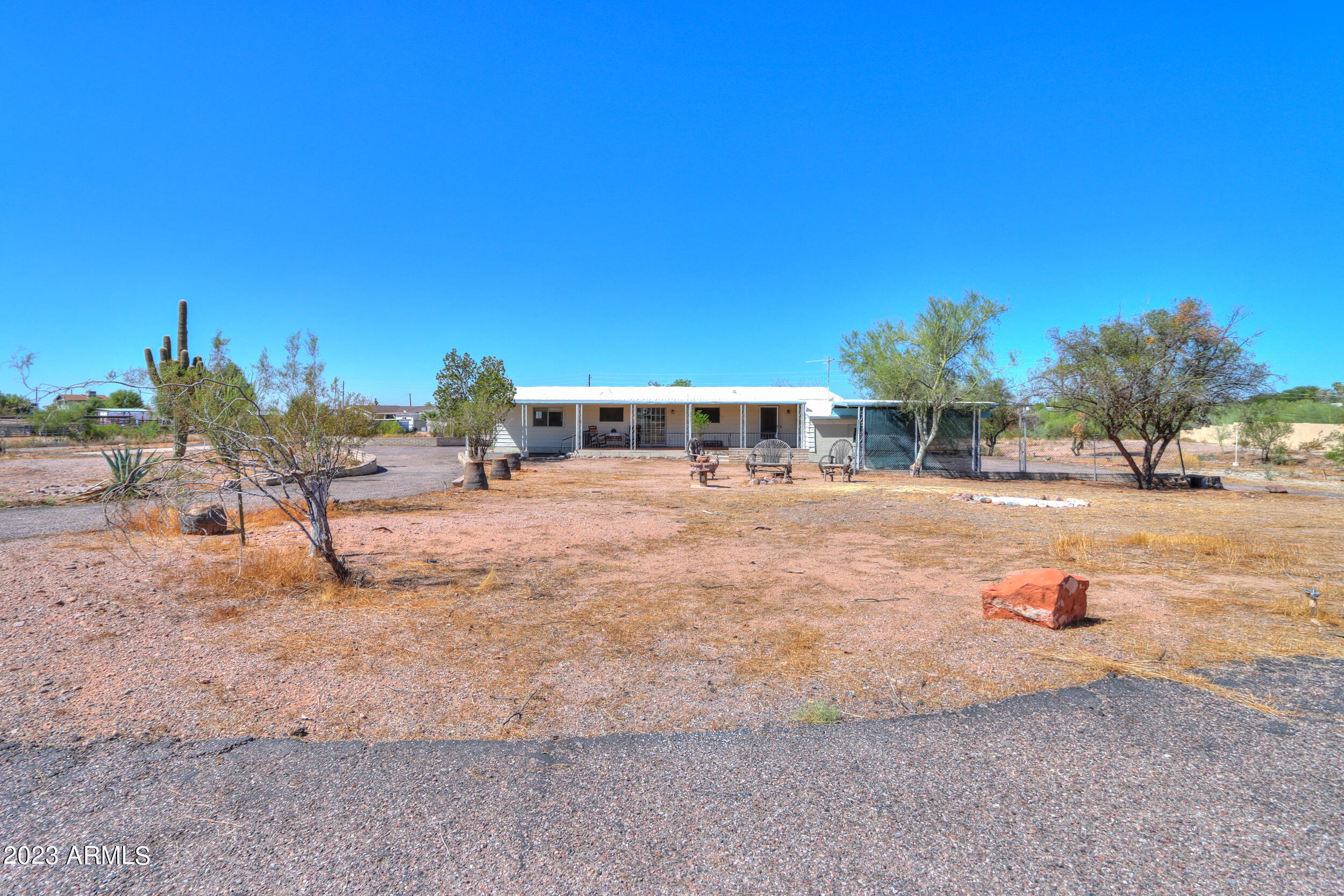 1781 South Starr Road Apache Junction, AZ 85119 - Photo 6 of 39 10