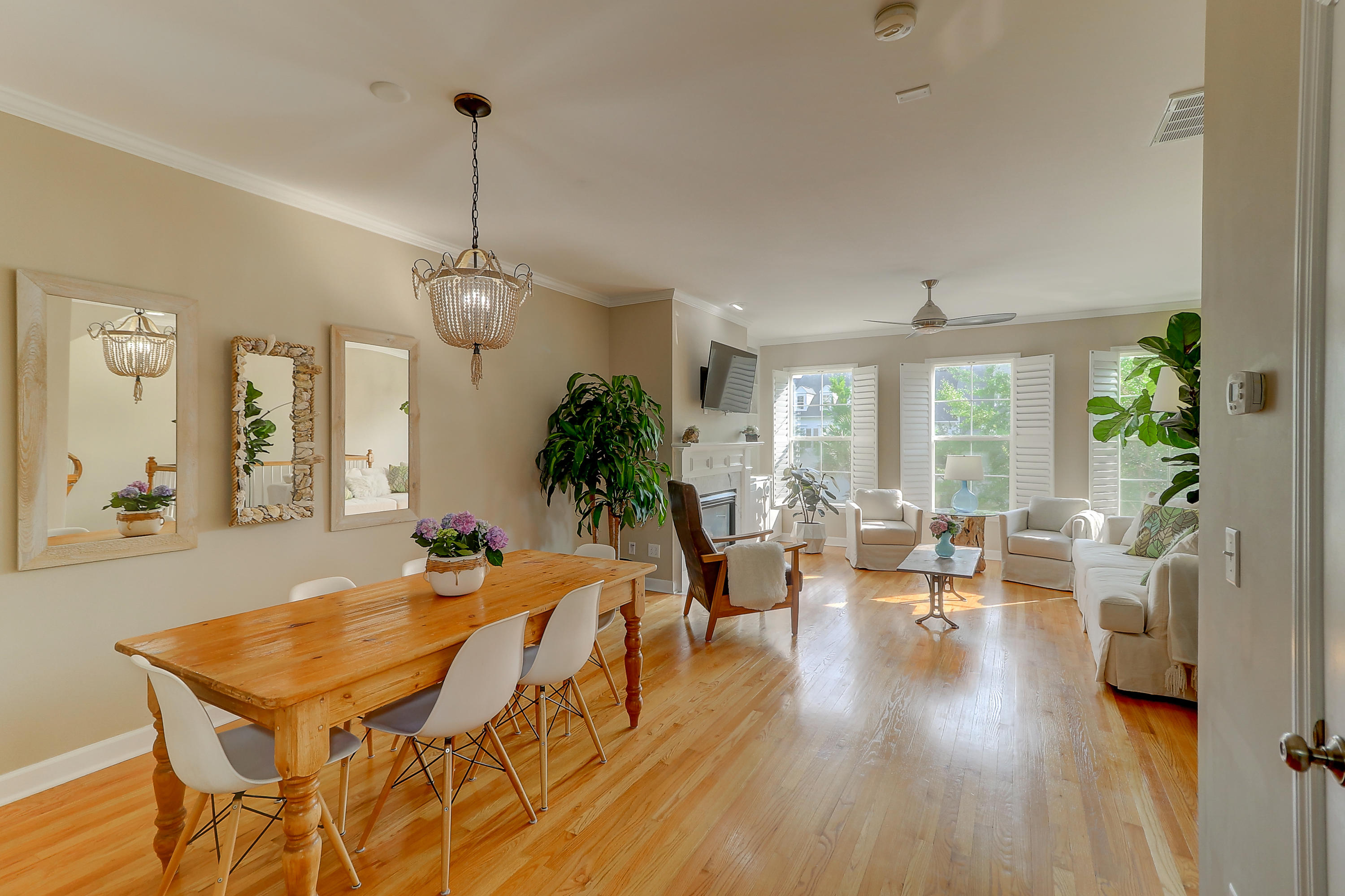 256 Fair Sailing Road Mount Pleasant, SC 29466 - Photo 10 of 51 Dining Area to Family Room