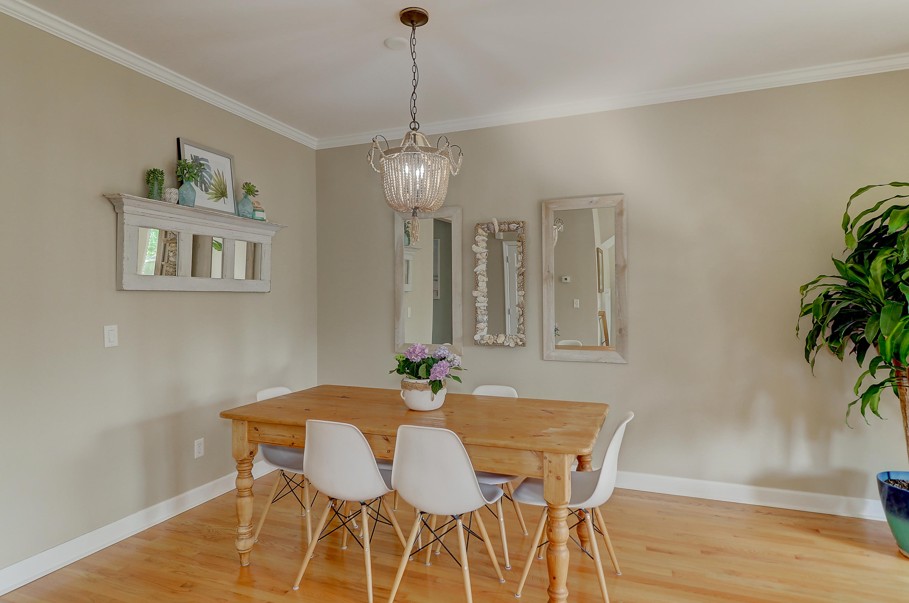 256 Fair Sailing Road Mount Pleasant, SC 29466 - Photo 11 of 51 Dining Area