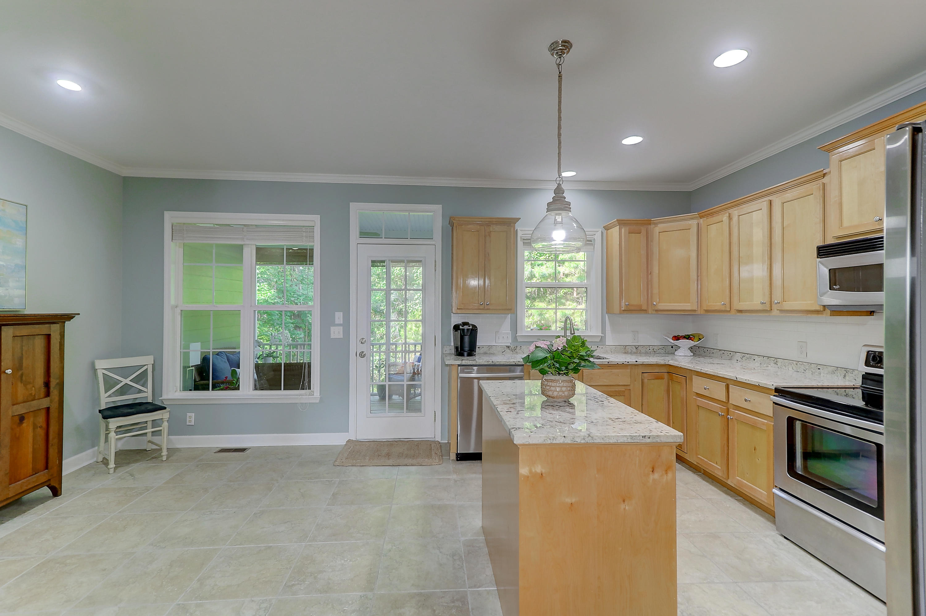 256 Fair Sailing Road Mount Pleasant, SC 29466 - Photo 14 of 51 Kitchen