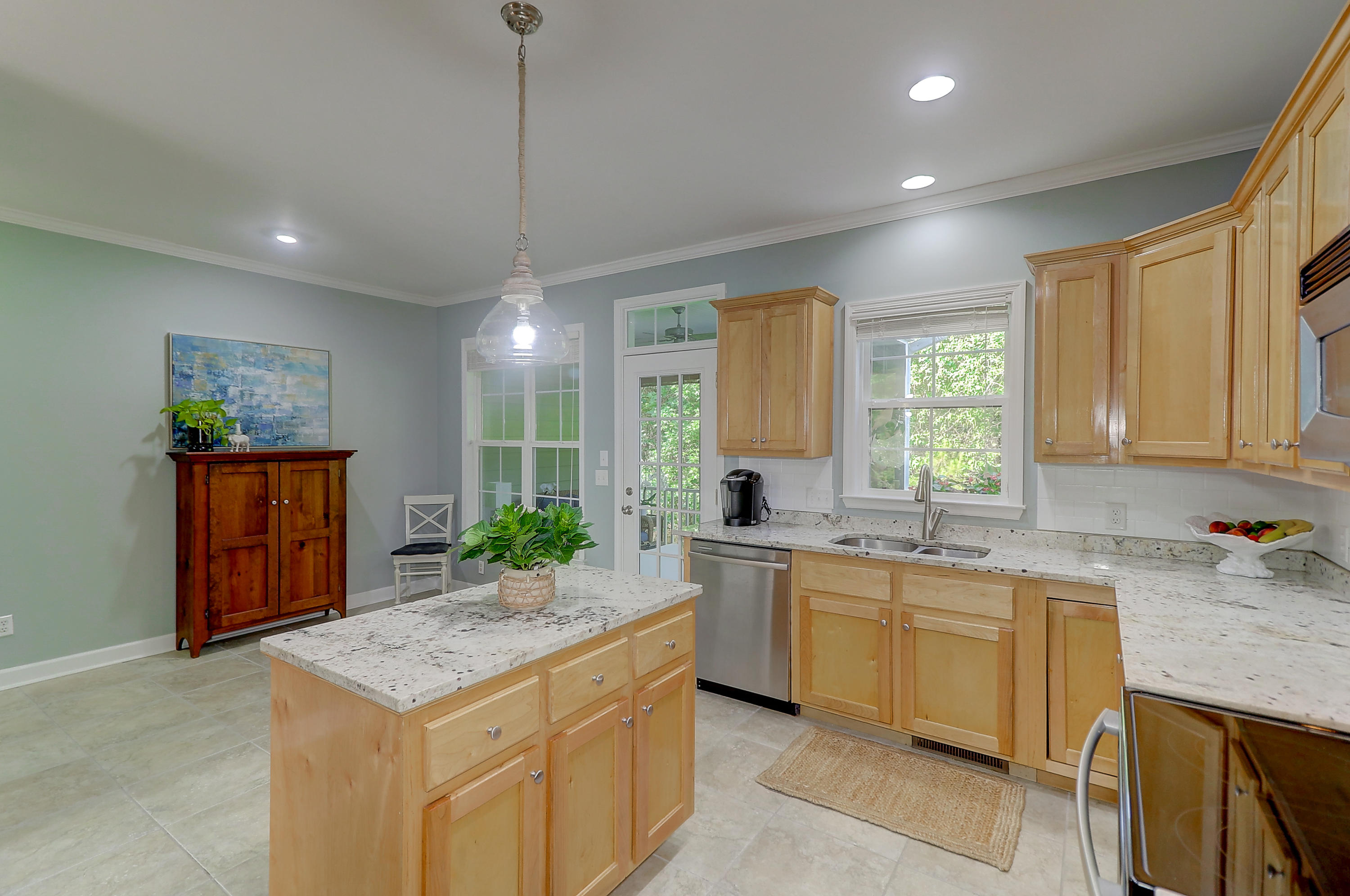 256 Fair Sailing Road Mount Pleasant, SC 29466 - Photo 15 of 51 Kitchen