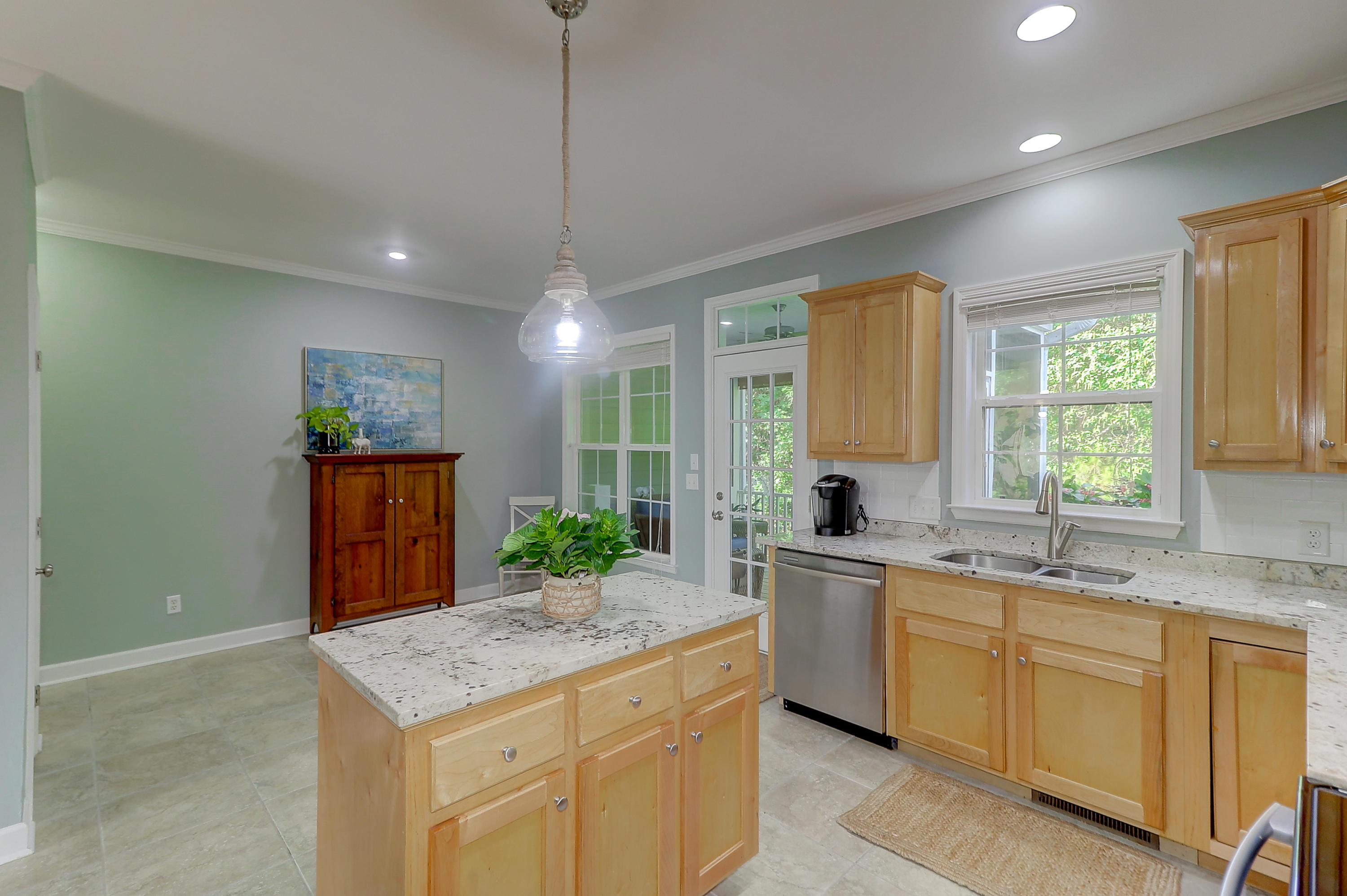 256 Fair Sailing Road Mount Pleasant, SC 29466 - Photo 18 of 51 Kitchen