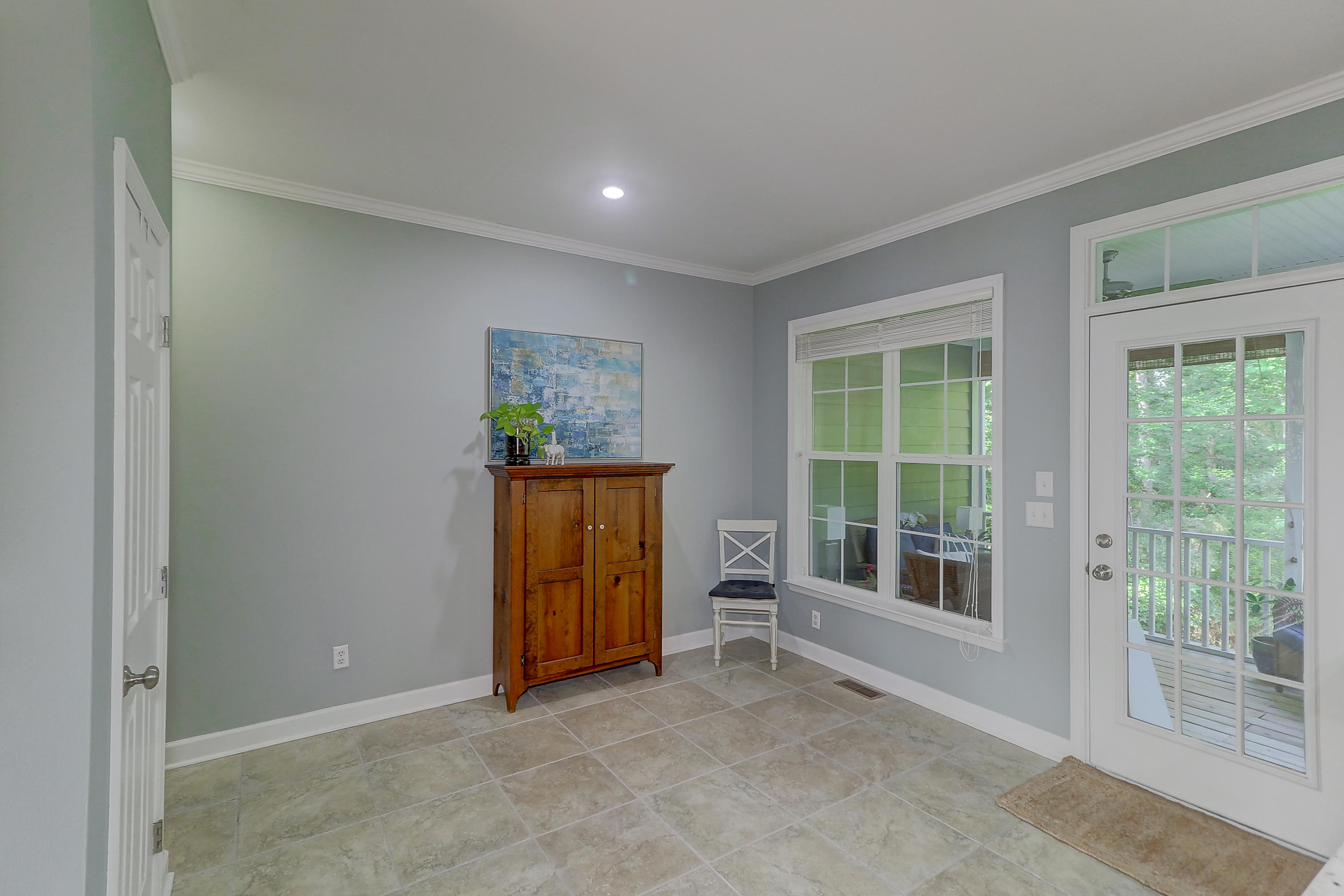 256 Fair Sailing Road Mount Pleasant, SC 29466 - Photo 21 of 51 Eat in Kitchen Area