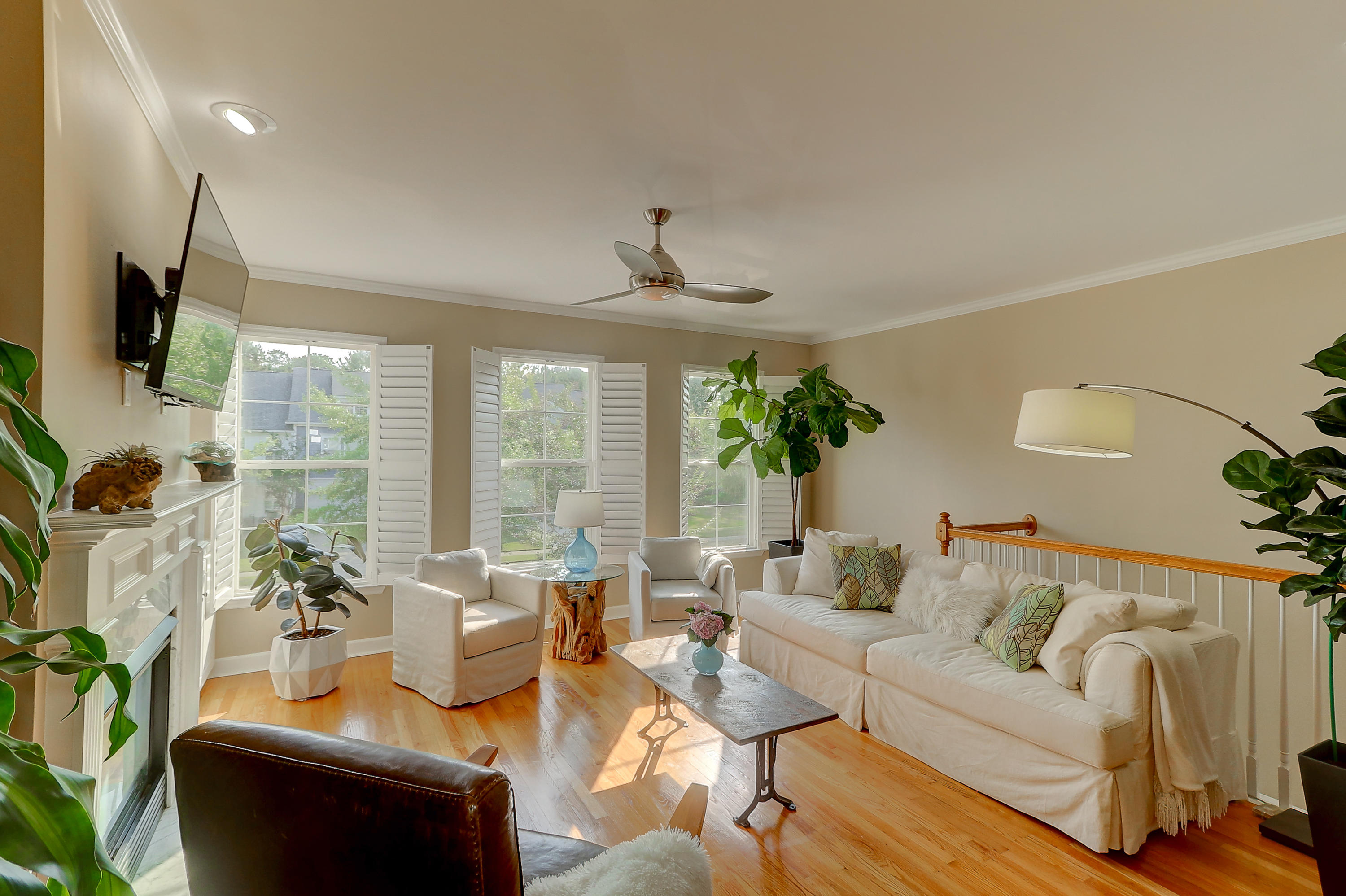 256 Fair Sailing Road Mount Pleasant, SC 29466 - Photo 5 of 51 Family Room