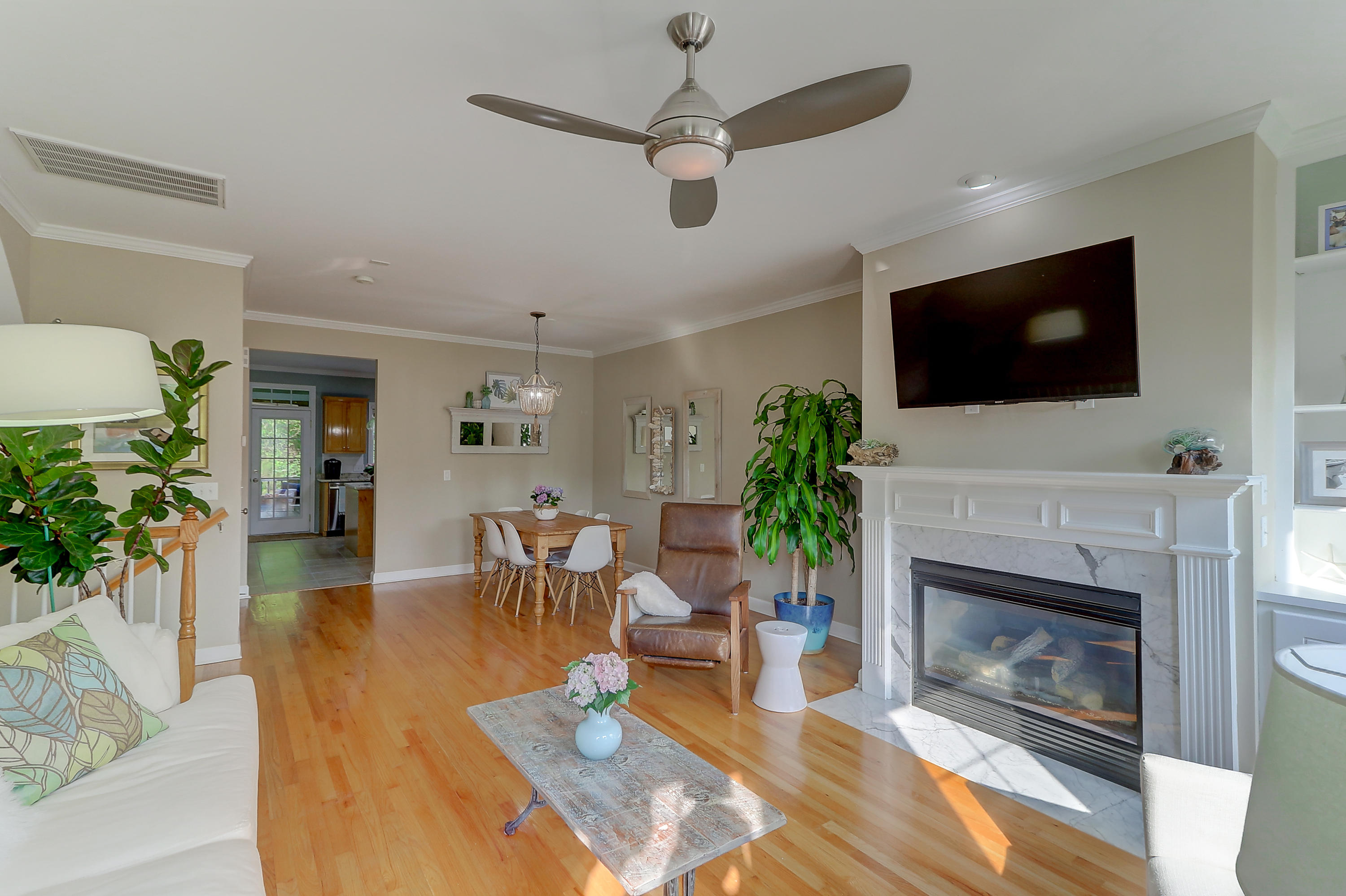 256 Fair Sailing Road Mount Pleasant, SC 29466 - Photo 8 of 51 Family Room