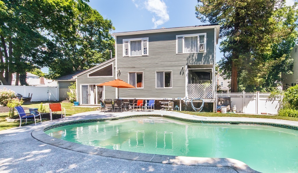 95 Aberdeen Road Quincy, MA 02171 - Photo 3 of 24 Gallery Image 3