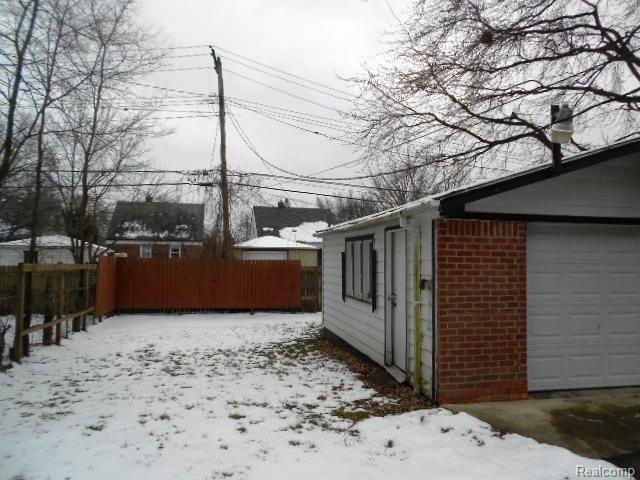 759 Patterson Court Inkster, MI 48141 - Photo 14 of 14 261-866836-yard.JPG