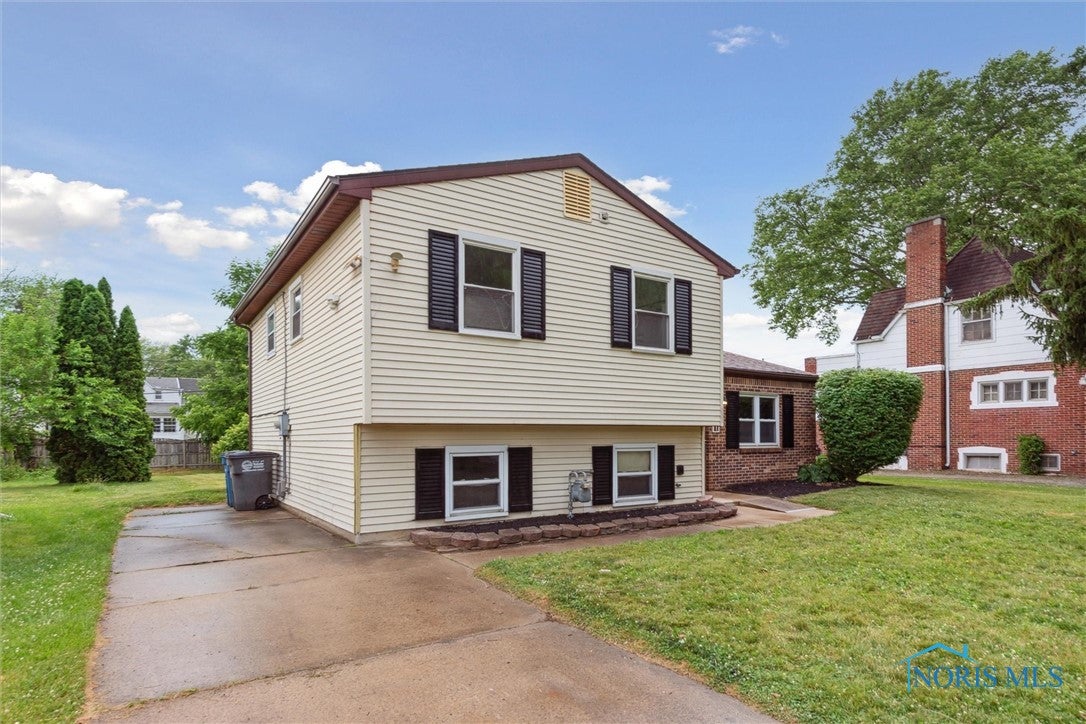 931 Keil Road Toledo, OH 43607 - Photo 2 of 40 Gallery Image 2