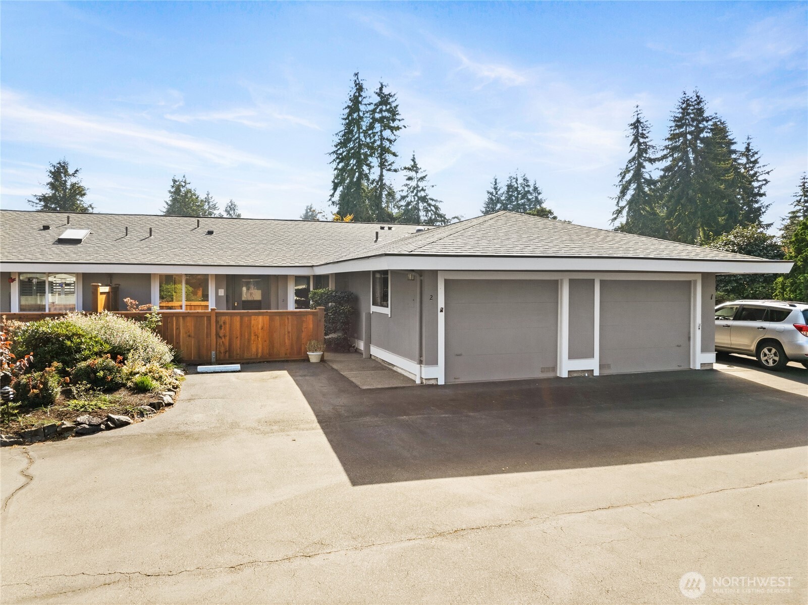 1372 Bel Air Road, Unit 2 Tacoma, WA 98406 - Photo 2 of 40 Gallery Image 2