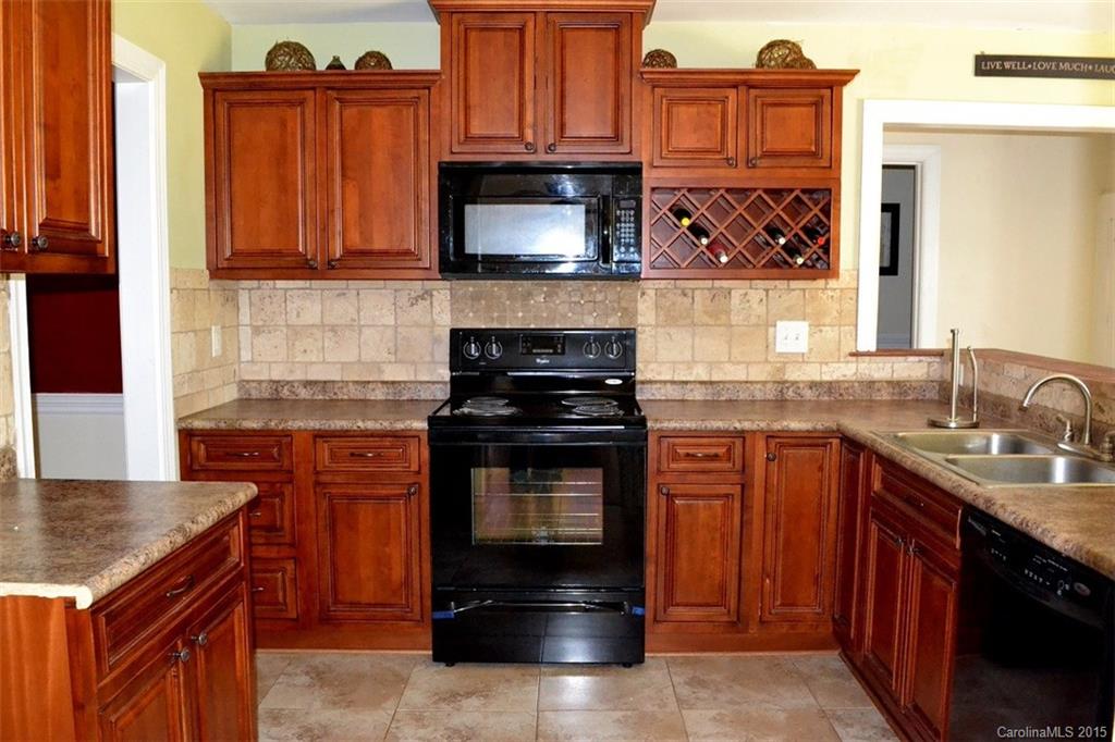 5834 Almond Road Charlotte, NC 28227 - Photo 3 of 19