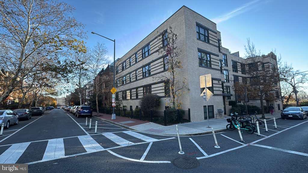 2331 15th Street Northwest, Unit 406N Washington, DC 20009 - Photo 7 of 11