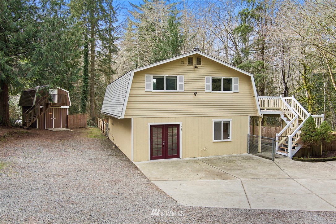 735 Southwest Logan Road Port Orchard, WA 98367 - Photo 32 of 40 Gallery Image 32