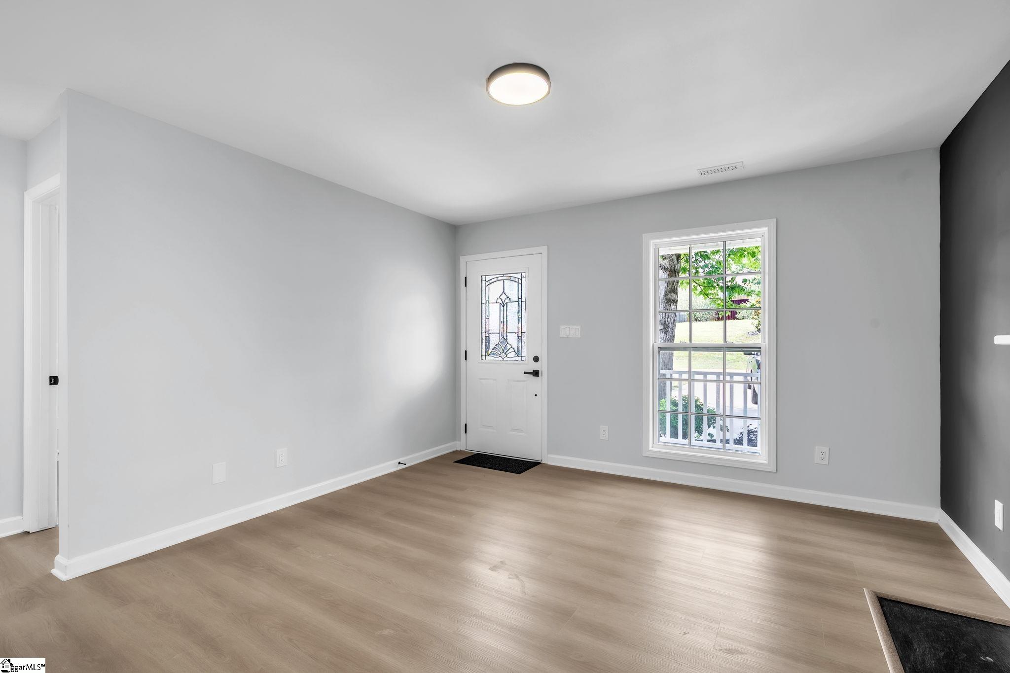 230 Cool Water Court Boiling Springs, SC 29316 - Photo 8 of 30
