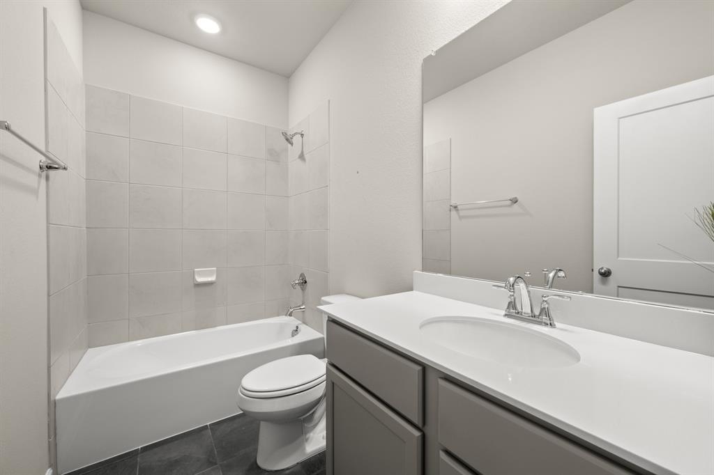 608 Godley Ranch Godley, TX 76044 - Photo 25 of 40 608 Godley Ranch- Bathroom-1