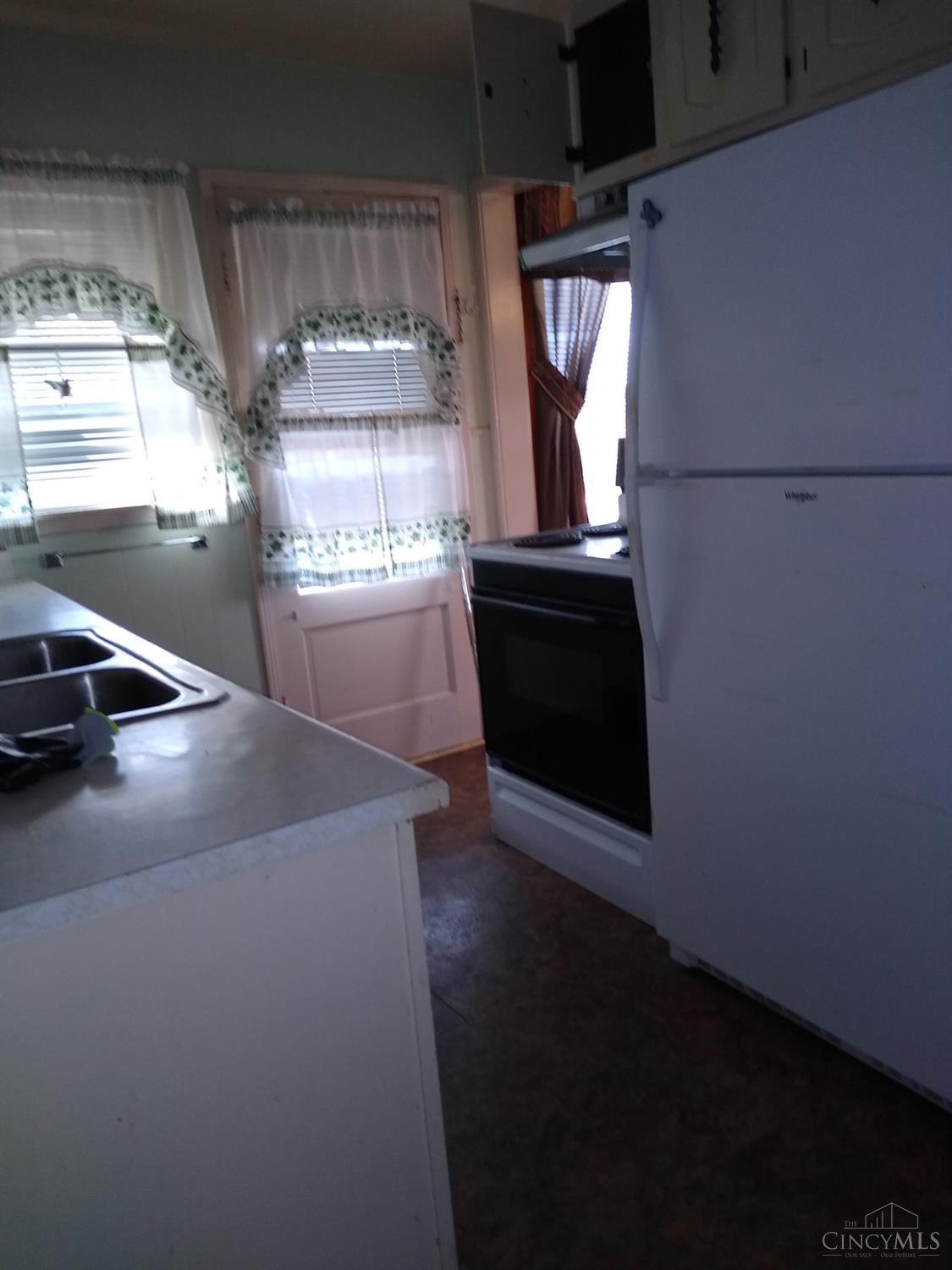 6211 Banning Road Cincinnati, OH 45239 - Photo 10 of 13 Gallery Image 10