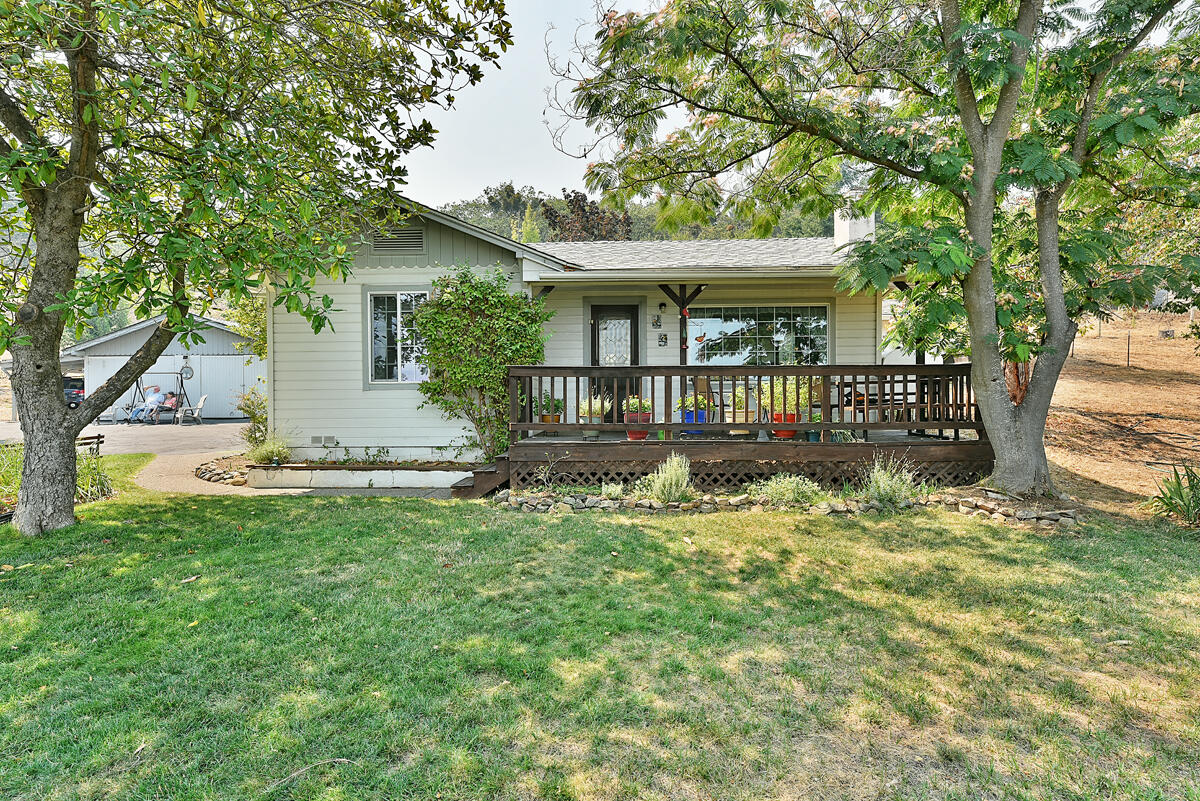 6380 Adams Road Talent, OR 97540 - Photo 1 of 37 1.5