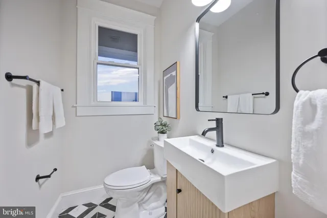 $475,000 | 1010 Leeds Avenue, Baltimore, MD 21229