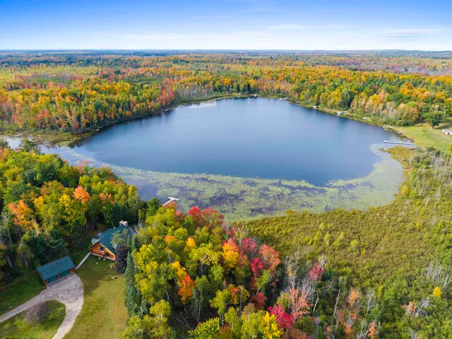 $730,000 | 15811 Cedar Ridge Lane, Mountain, WI 54149