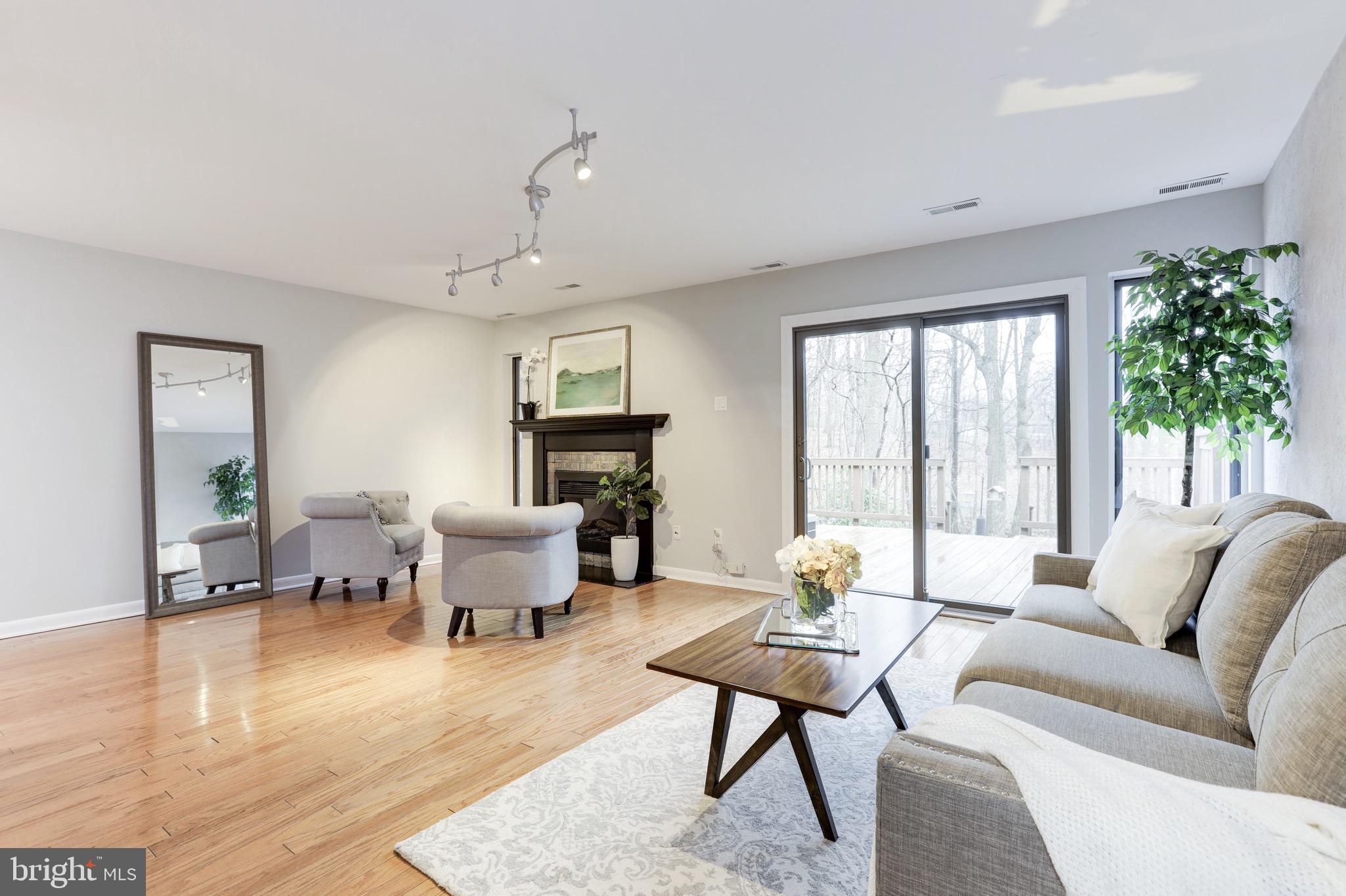 11902 Escalante Court Reston, VA 20191 - Photo 20 of 57 Gallery Image 20