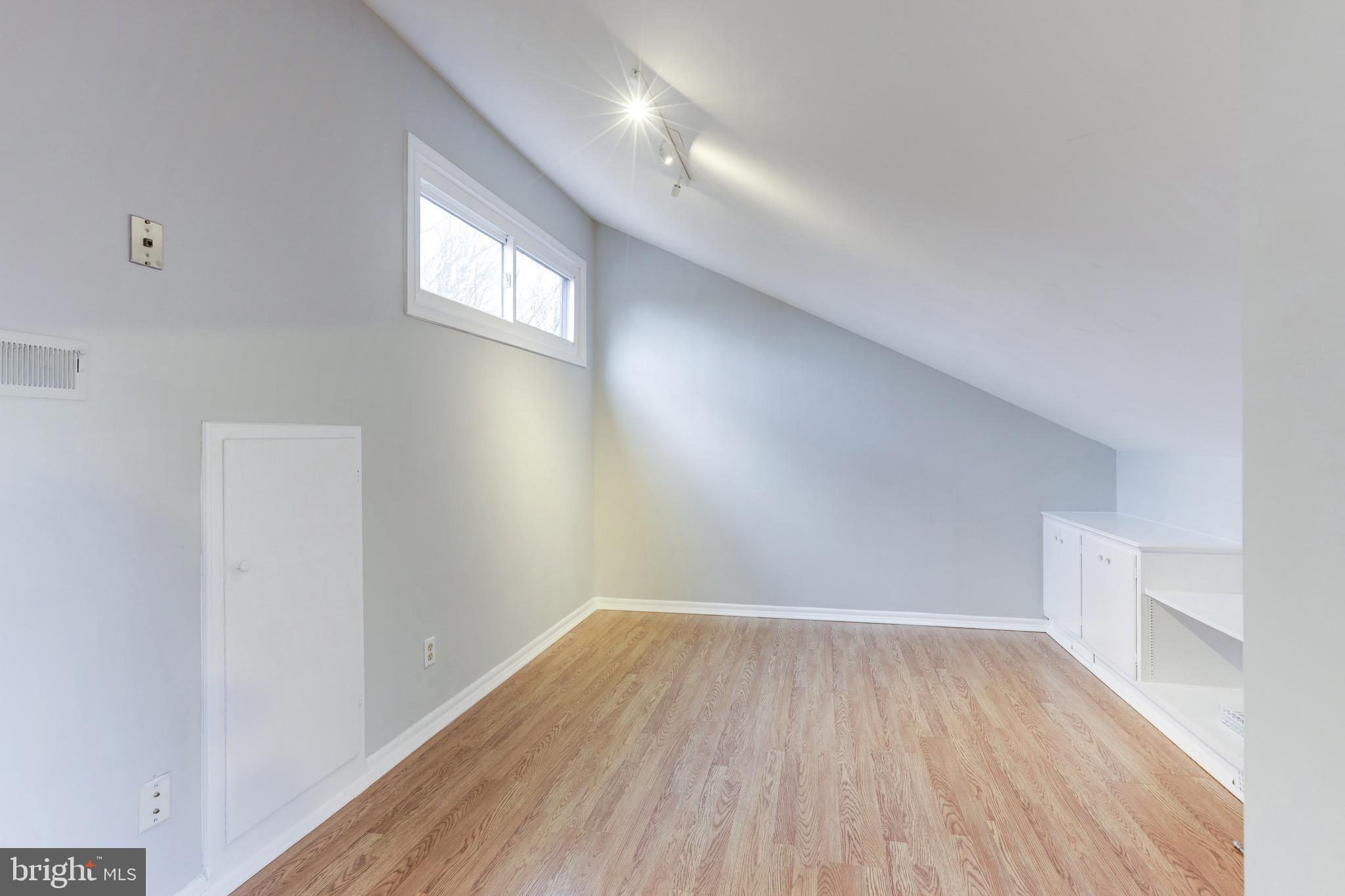 11902 Escalante Court Reston, VA 20191 - Photo 45 of 57 Gallery Image 45