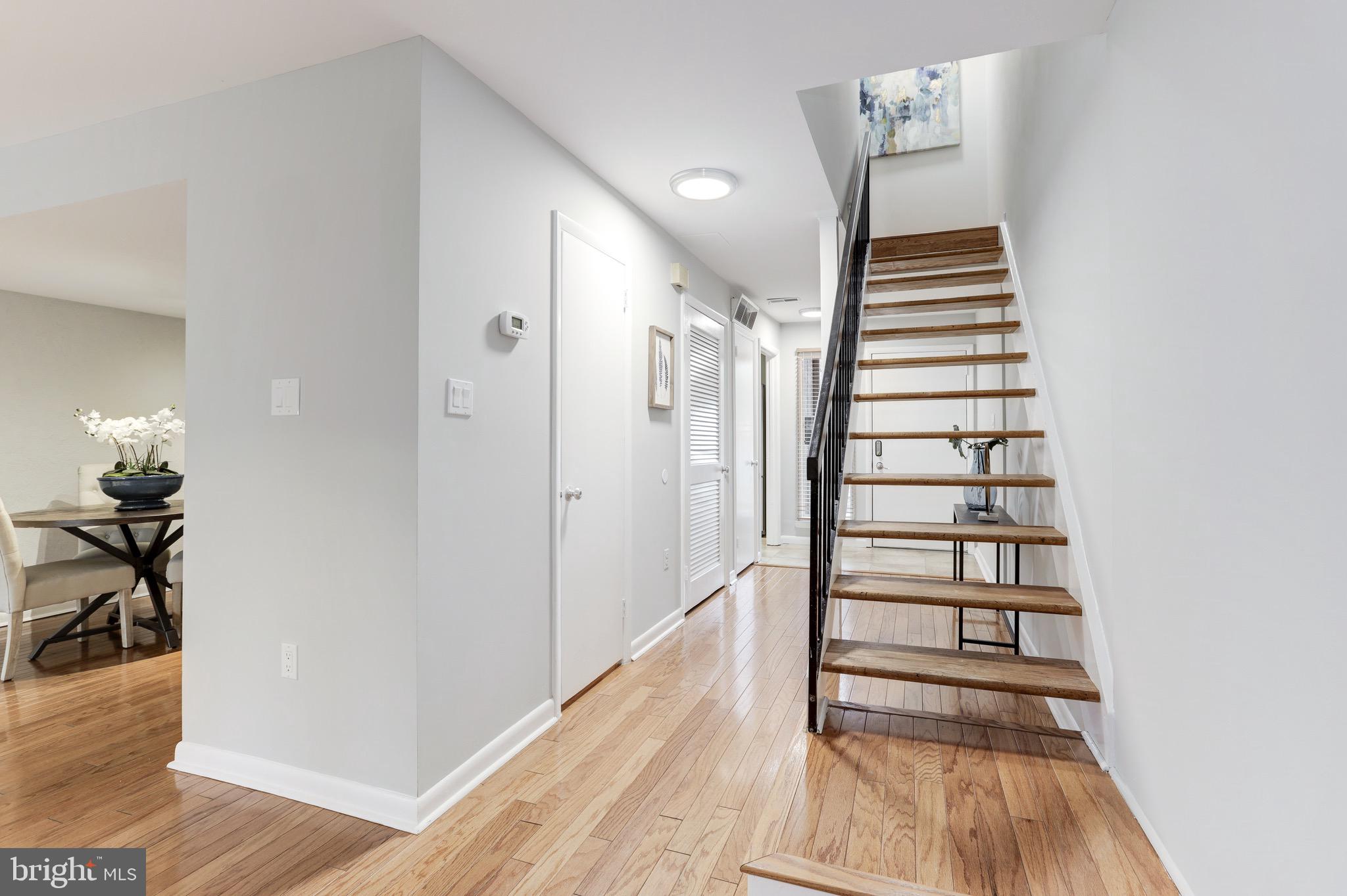 11902 Escalante Court Reston, VA 20191 - Photo 8 of 57 Gallery Image 8