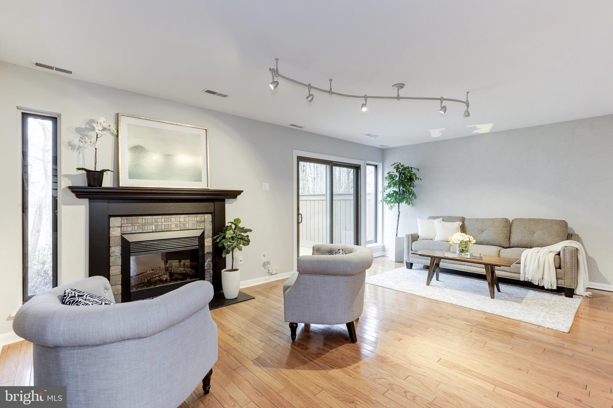 11902 Escalante Court Reston, VA 20191 - Photo 10 of 57 Gallery Image 10