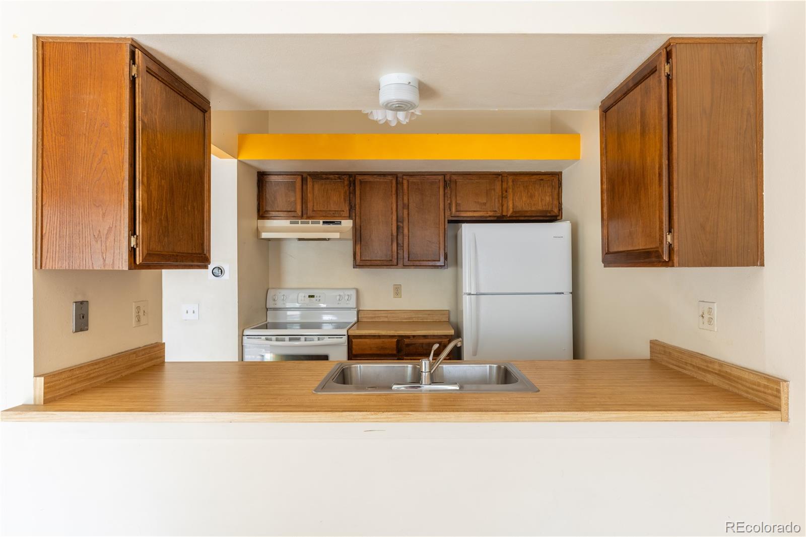4138 South Rifle Way Aurora, CO 80013 - Photo 11 of 25
