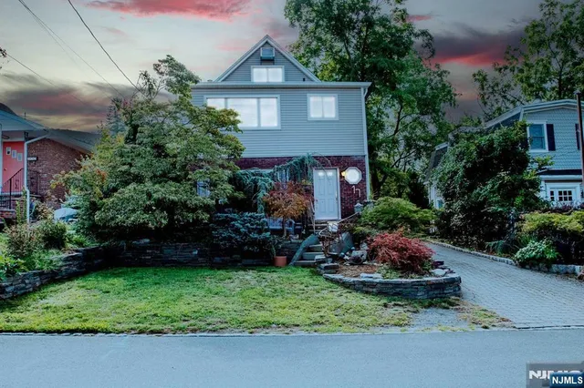 $3,400 | 17 Bogert Street, Closter, NJ 07624