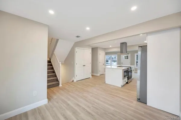 $599,999 | 52 Halycon Road, Lindenhurst, NY 11757