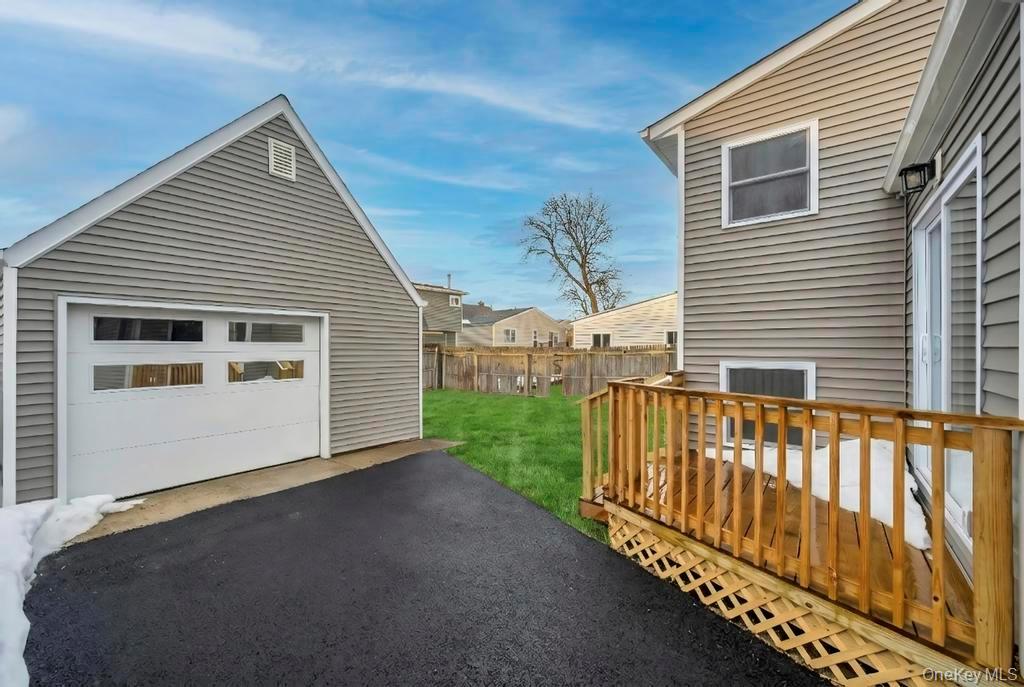 52 Halycon Road Lindenhurst, NY 11757 - Photo 22 of 25