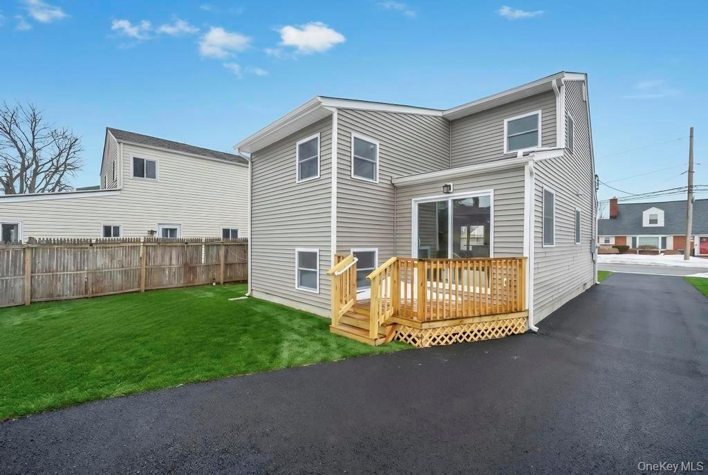 52 Halycon Road Lindenhurst, NY 11757 - Photo 23 of 25