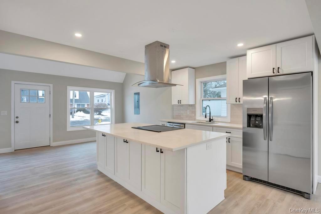 52 Halycon Road Lindenhurst, NY 11757 - Photo 8 of 25