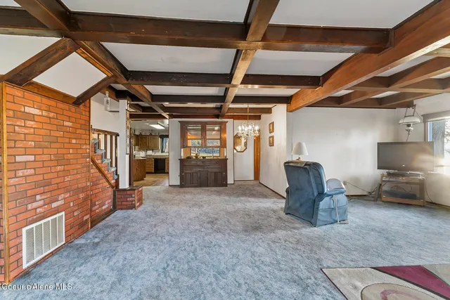 $1,800,000 | 4234 East Potlatch Hill Road, Coeur D'Alene, ID 83814