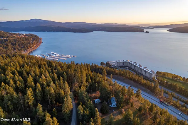 $1,800,000 | 4234 East Potlatch Hill Road, Coeur D'Alene, ID 83814