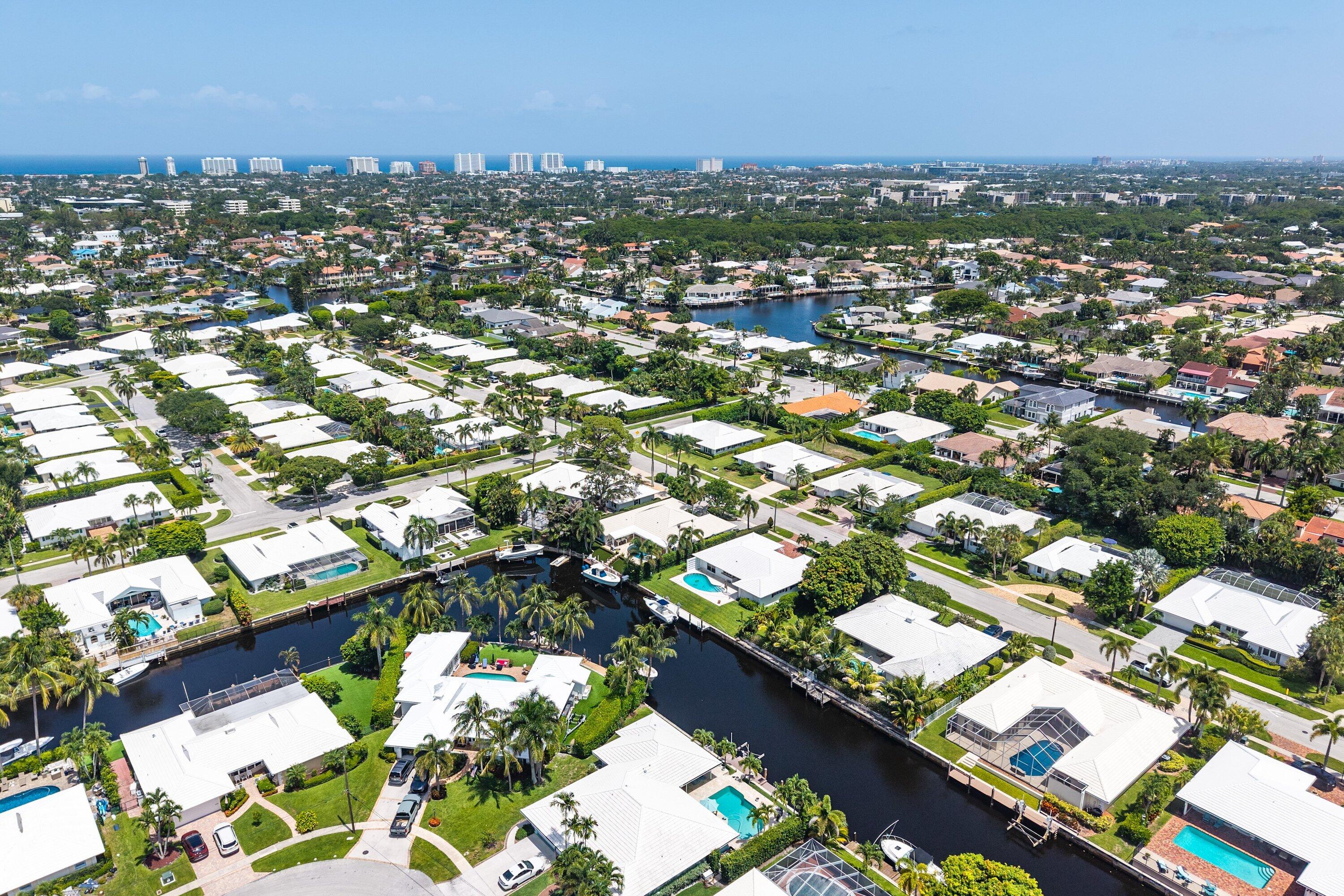 681 Elm Tree Lane Boca Raton, FL 33486 - Photo 67 of 76 064-681ElmTreeLane-BocaRaton-FL-33486-SM