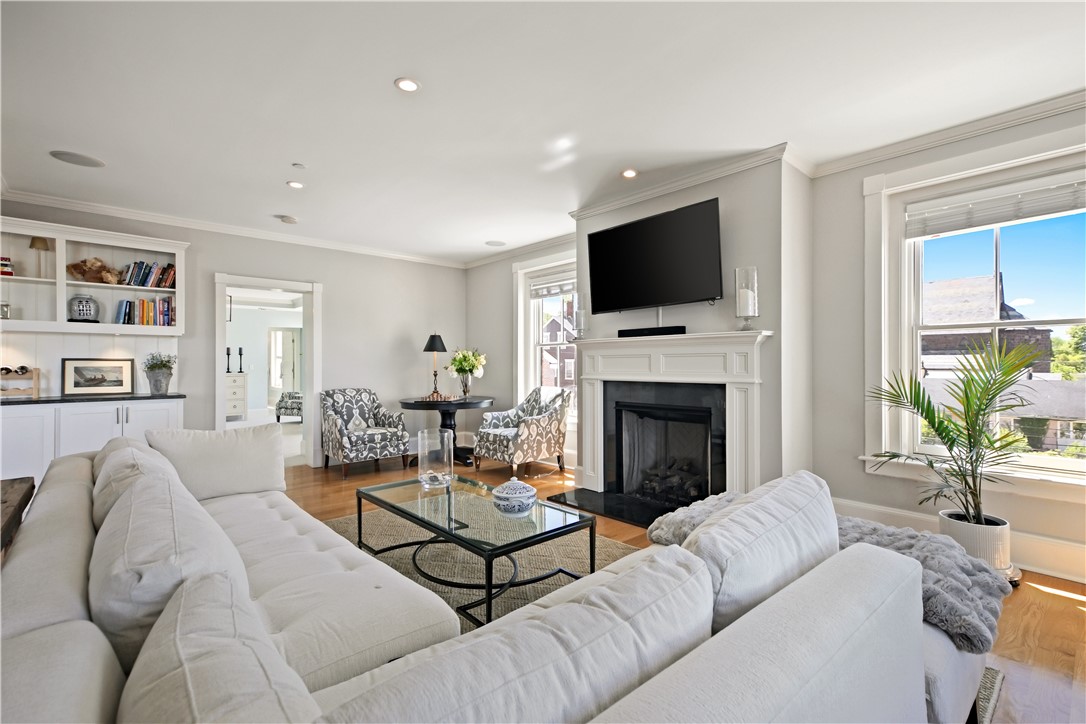 423 Hope Street, Unit D Bristol, RI 02809 - Photo 16 of 49