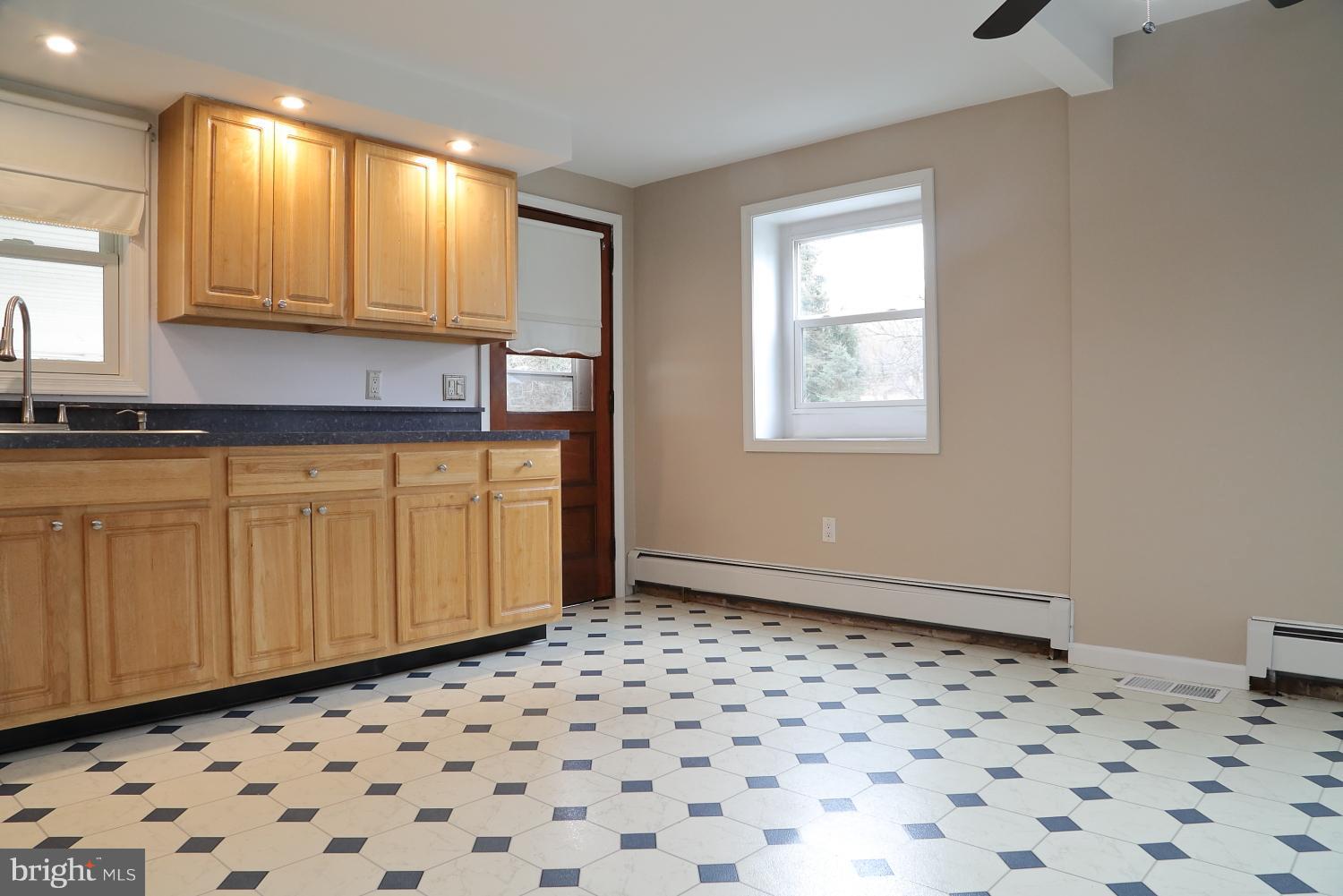 19 Harmon Road Reading, PA 19606 - Photo 7 of 22