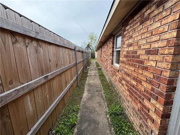 $154,000 | 1486 Mandolin Street, New Orleans, LA 70122