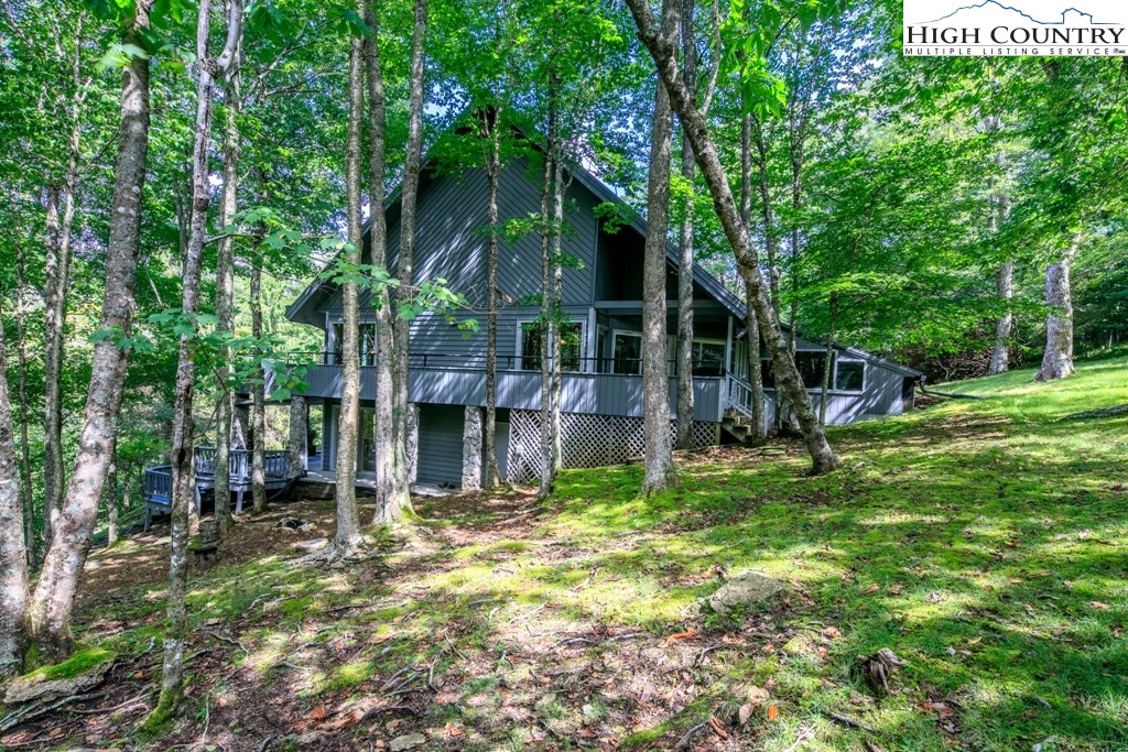 132 Tamarack Road Beech Mountain, NC 28604 - Photo 2 of 31 Gallery Image 2