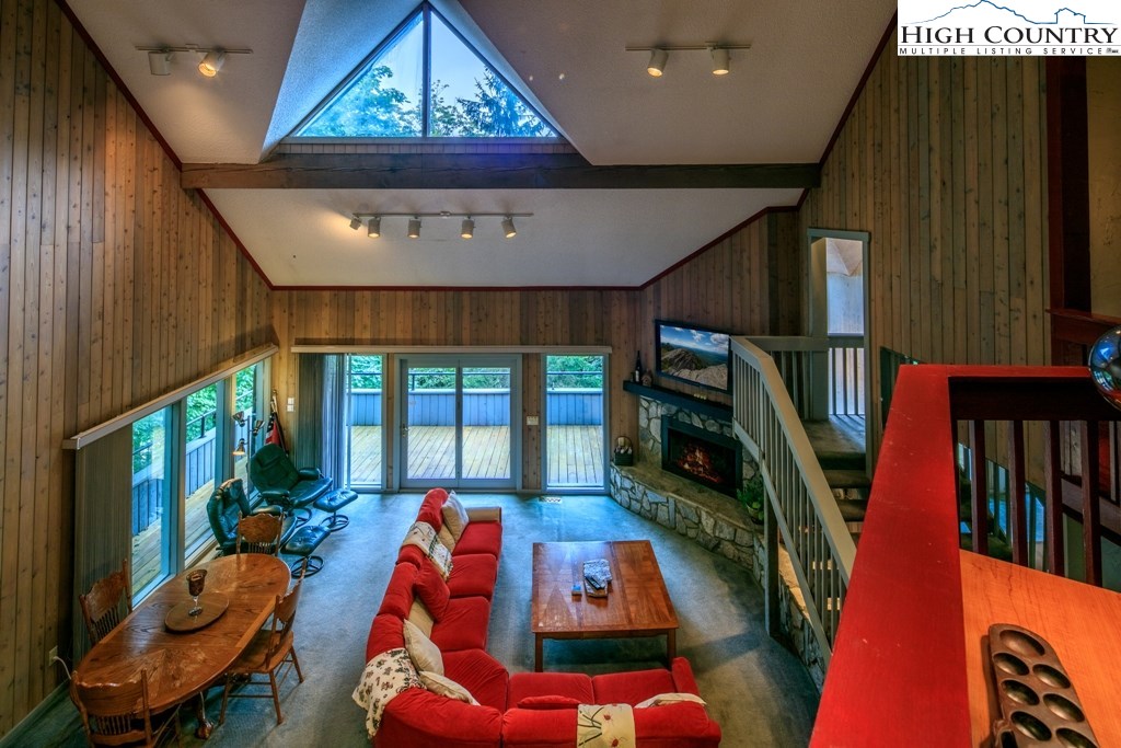 132 Tamarack Road Beech Mountain, NC 28604 - Photo 21 of 31 Gallery Image 21