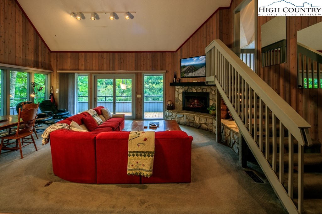 132 Tamarack Road Beech Mountain, NC 28604 - Photo 6 of 31 Gallery Image 6