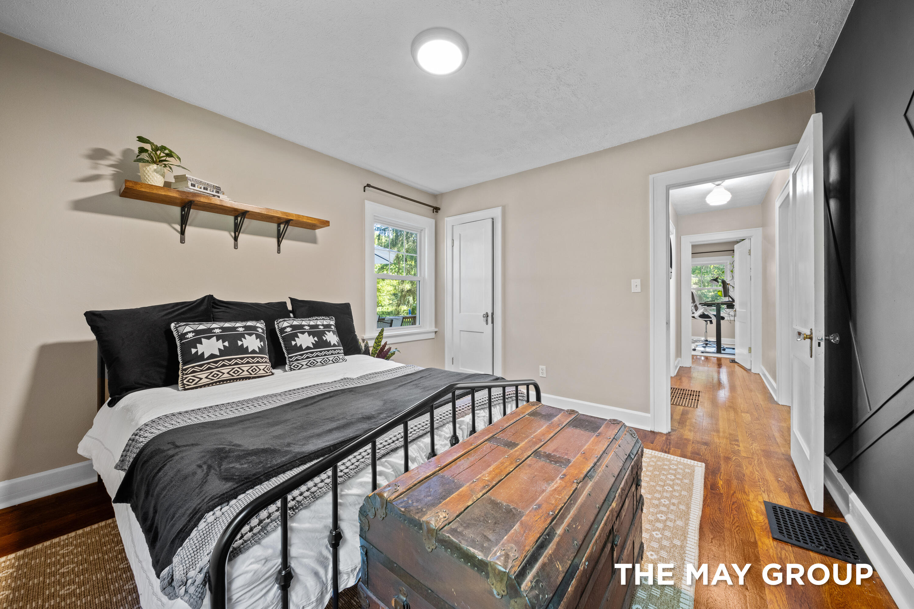 6291 Cascade Road Southeast Grand Rapids, MI 49546 - Photo 25 of 59 Main Level Bedroom 1