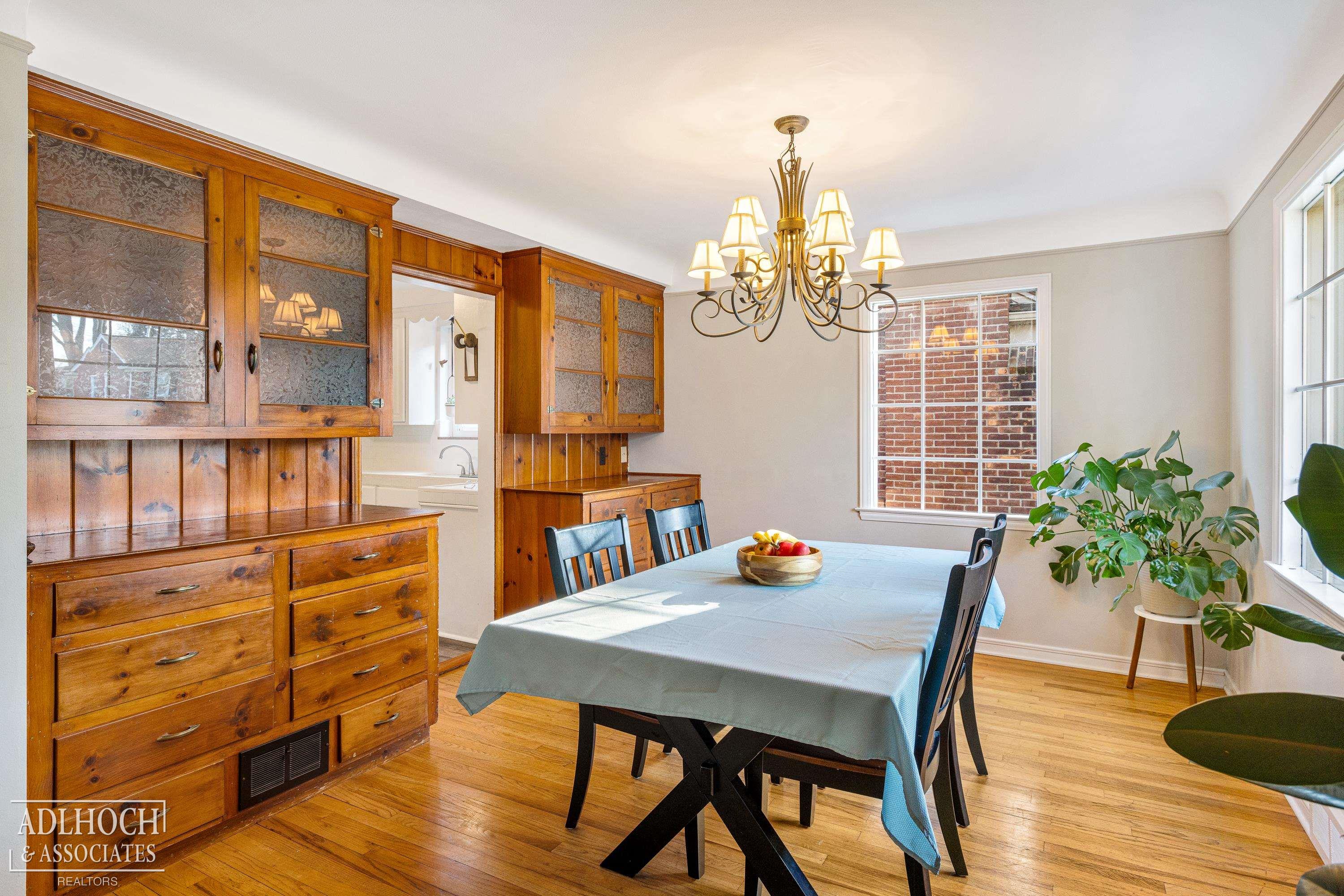 334 Ridgemont Road Grosse Pointe Farms, MI 48236 - Photo 8 of 23